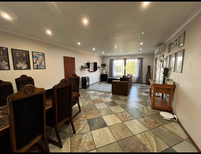 3 BEDROOM PROPERTY TO RENT IN AMAROSA